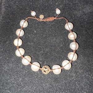 Chic Pearl and Gold Accent Bracelet